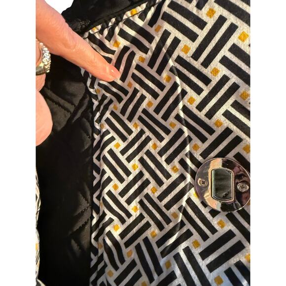 Vera Bradley black quilted turnlock handbag - Picture 2 of 5